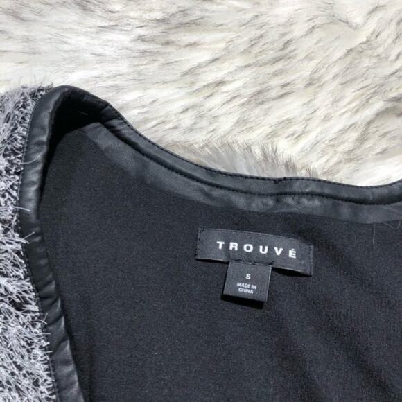 Nordstrom Trouve size small fuzzy zip up cardigan - Picture 6 of 7